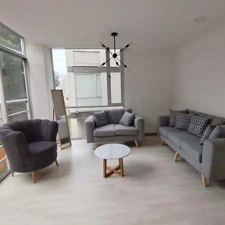 Espectacular Departamento Norte 3 Habitaciones Quito Exterior photo